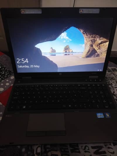 Hp ProBook 6560b.    500 gb hard. 12 gb ram