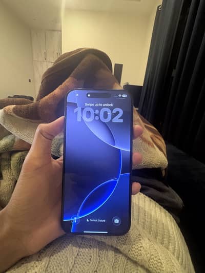 16 pro max 10/10 with box with untouch original cable