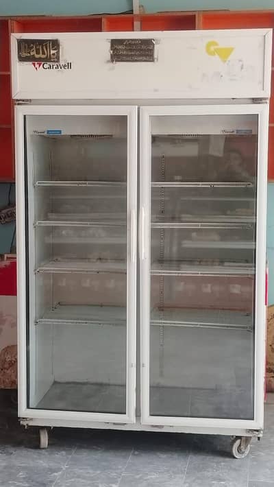 Double doors beverage cooler Bakery