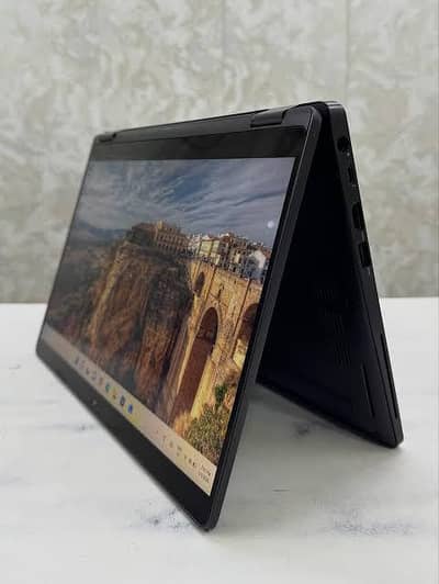 Dell 13.3-Inch Touchscreen| 8GB RAM | 256GB SSD | 10/10 condition.