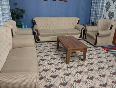 7 Seater Sofa Set with 1 wood table and Sofa covers.