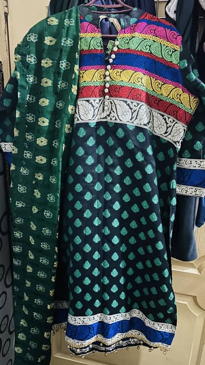 Indain barnarsi kapra Casual use bridal mehmdi k liyeliye