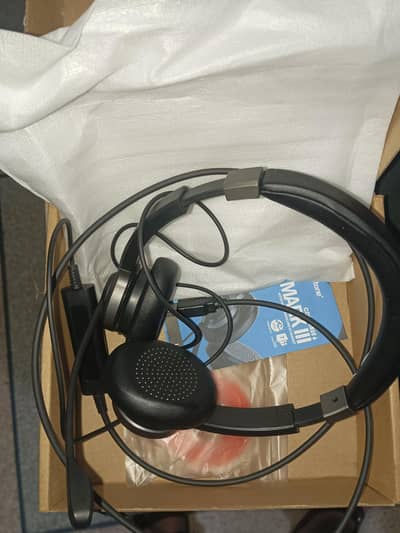 Accutone Converse 6 Mark 3 Professional Headsets