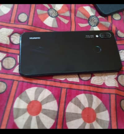 Huawei P20 Lite 4GB 128GB lunch condition