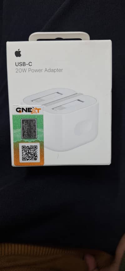 Apple 20 W Power Adapter USB-C