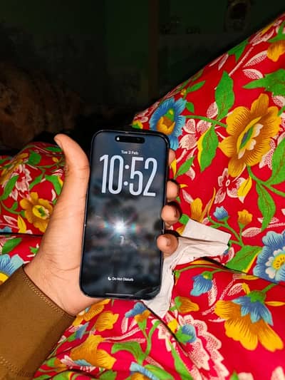 iPhone 17pro jv 256GB WITH BOX