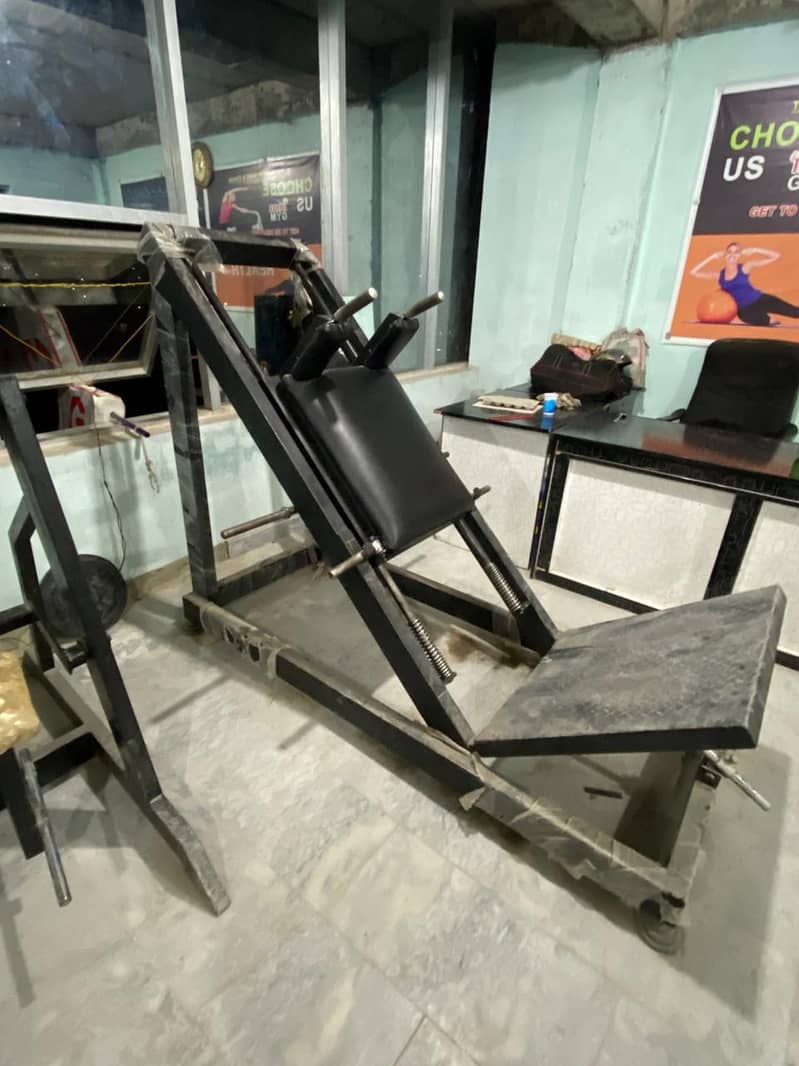 leg press machine 1