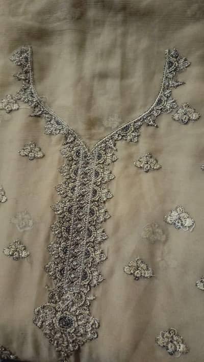 Unstitched Chiffon 3 Piece Suit new