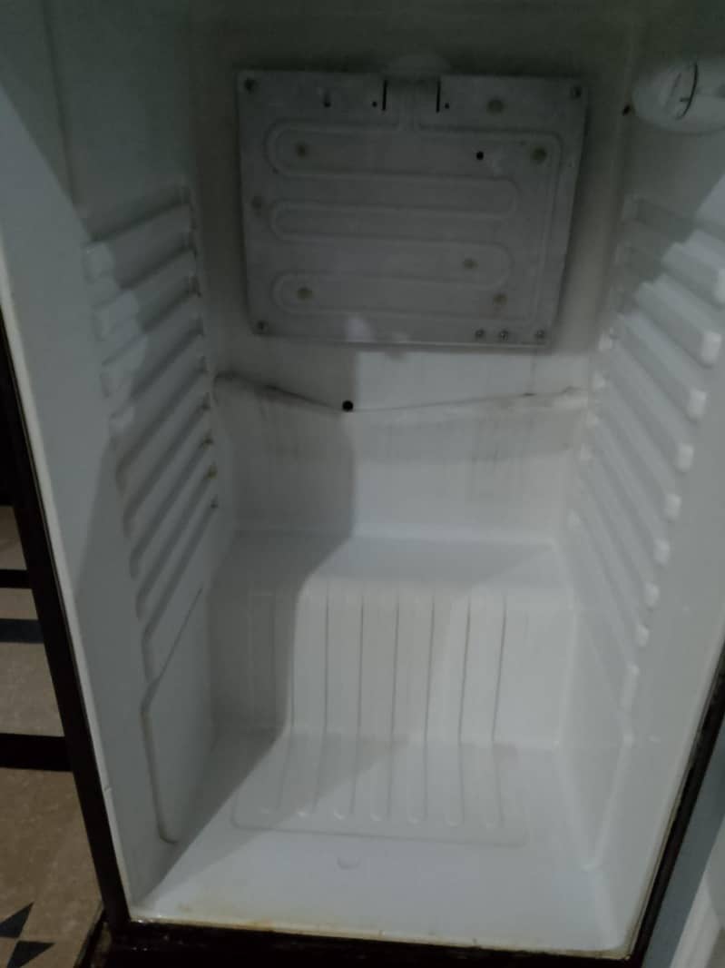 Orient Fridge 6