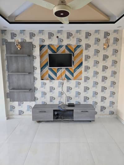 DHA RAHBAR NEAR TO PARK (P) BLOCK BEST LOCATION HOUSE IS AVAILABLE FOR SALE