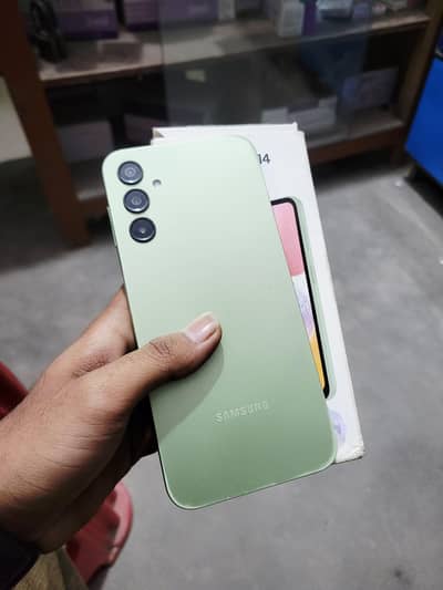 Samsung A14 (6/128) With box