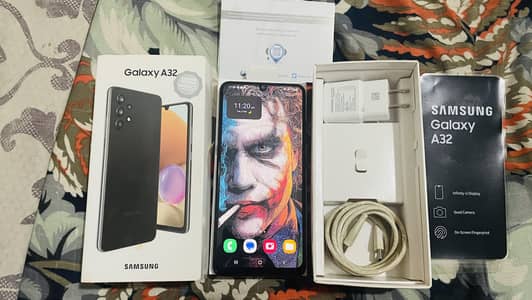 Samsung galaxy a32 with completed box charger 6/128