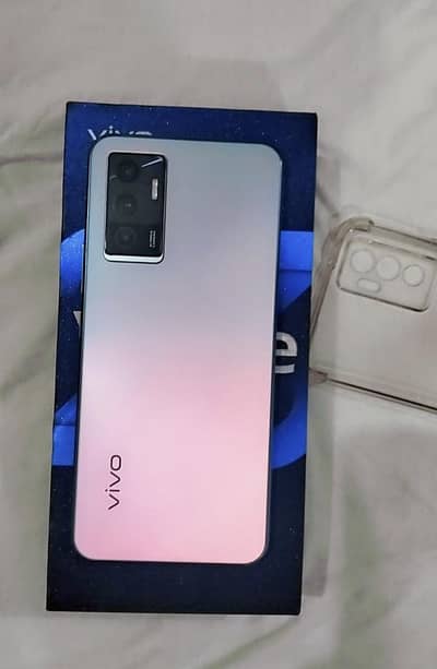 V23e Full box 8/128 10/10 Deba charger Sath he