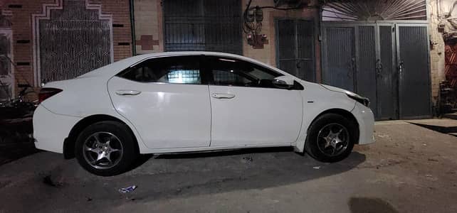 corlla gli 2015 (1.3)