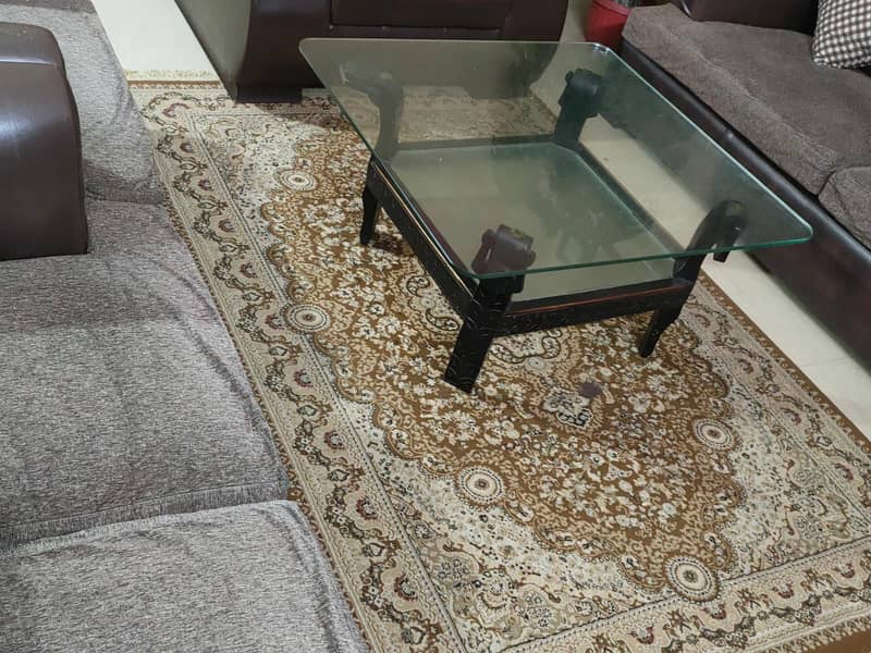 Sofa set and centre table 10