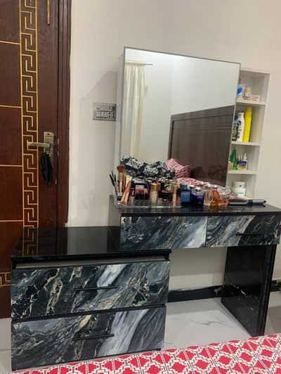 Urgently selling because of new one