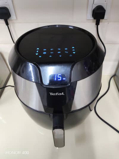 Tefal air fryer model Deluxe XXL EY701