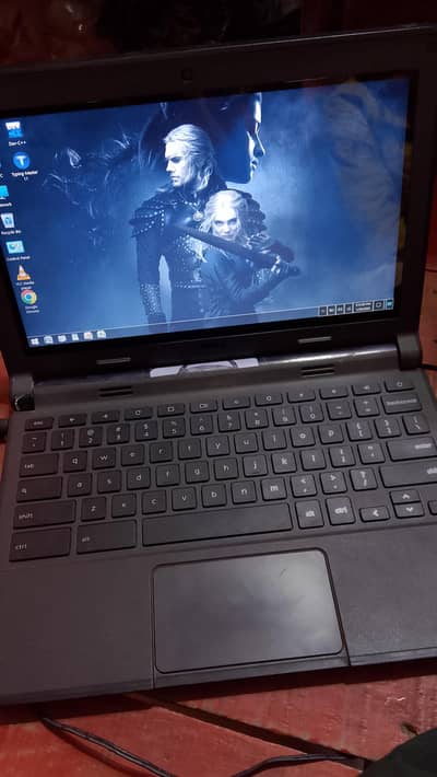 Dell crom book laptop 4gb Ram  16gb memory