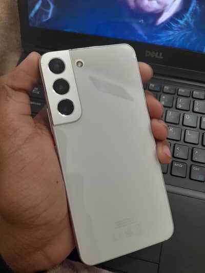 Samsung S22 || 10/10 || 8/128gb