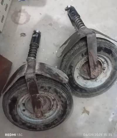 Usable side  wheel set