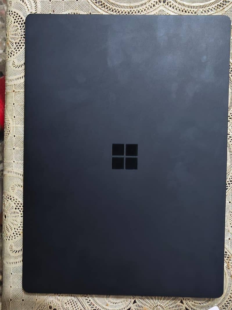 Surface laptop 2 1
