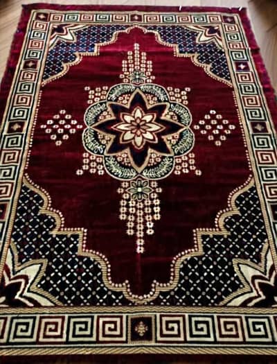 center piece mahroon color