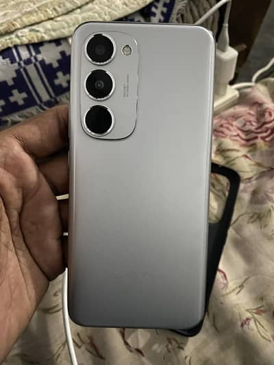 spark 40 pro plus
