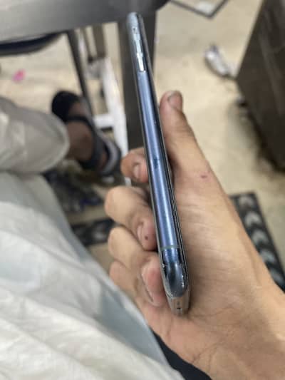 Argent sell i phone 11 pro max 64gb