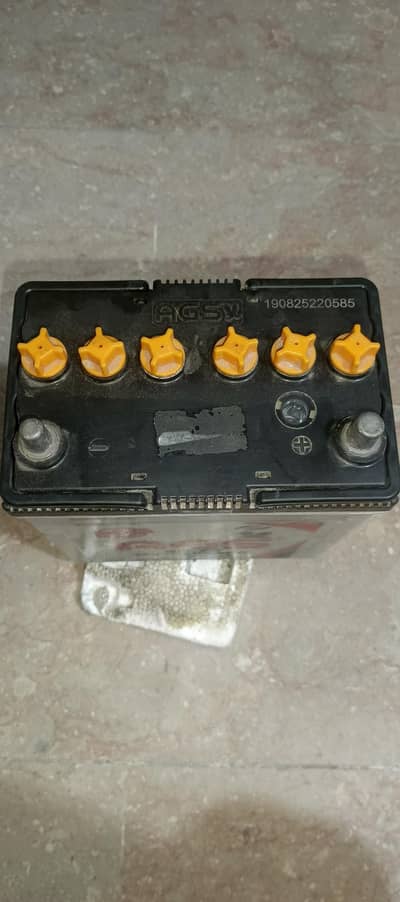 AGS SP-70  11 plate acid battery