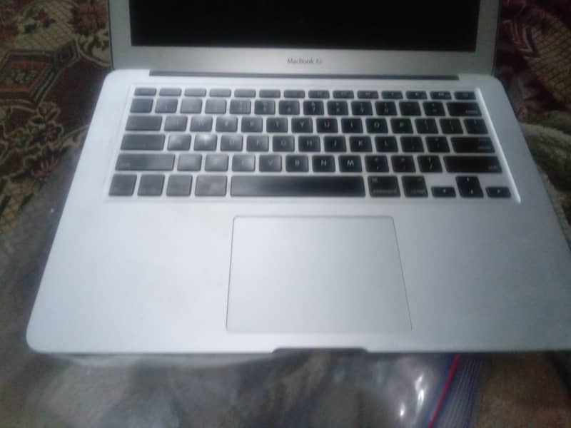 mac book 1