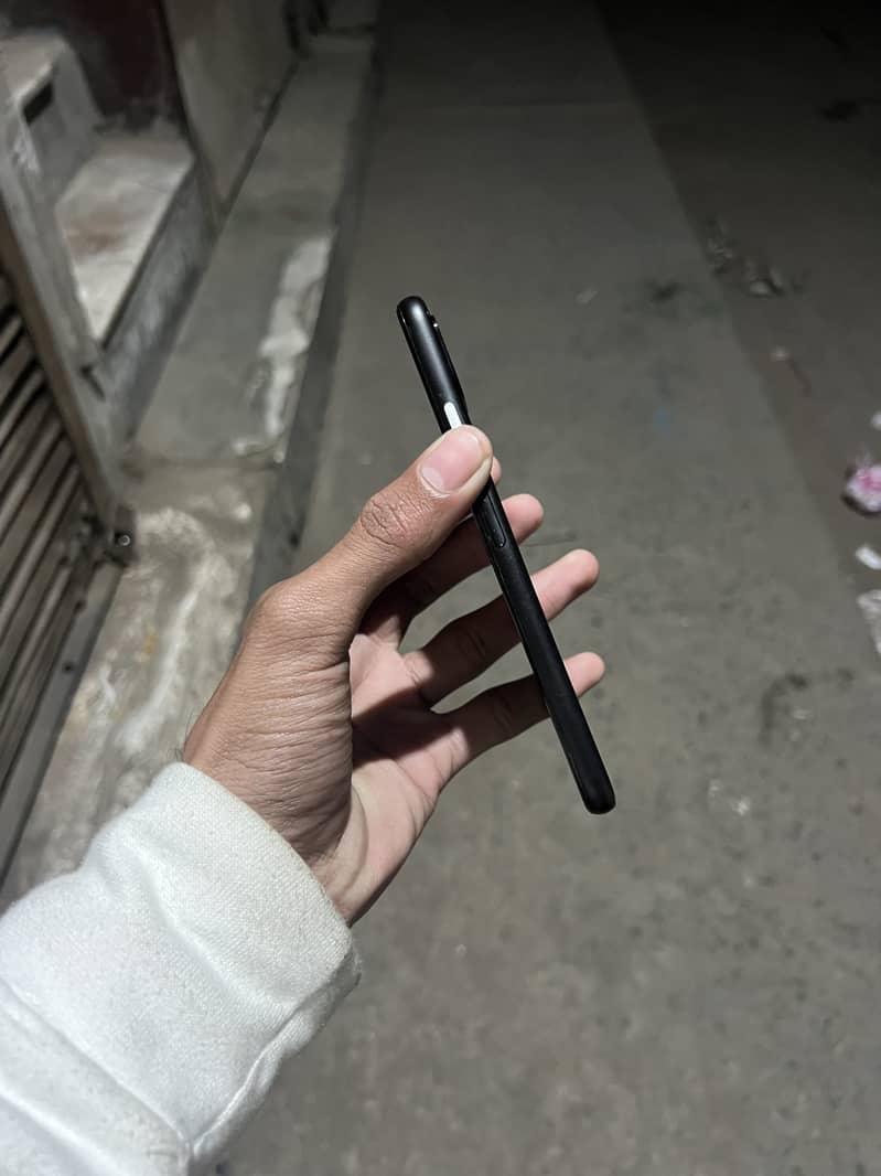 Pixel 4 , Read Description. 5
