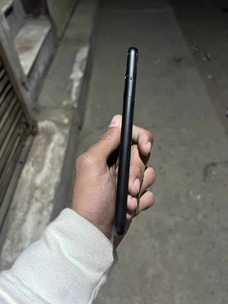 Pixel 4 , Read Description. 6