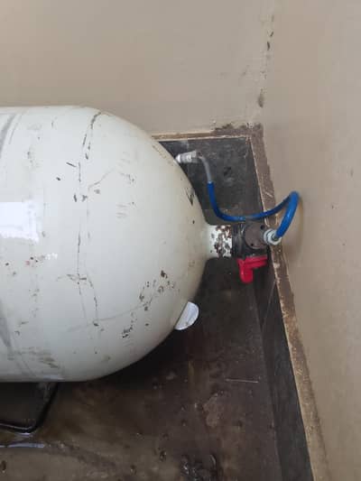 LPG/ CNG Cylinder with Gas kit 03148254321