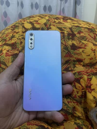 vivo s1