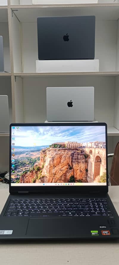 Hp Omen 16 Ryzen 9 8945HX 64MB Cache 16/1tB RTX5060 8Gb