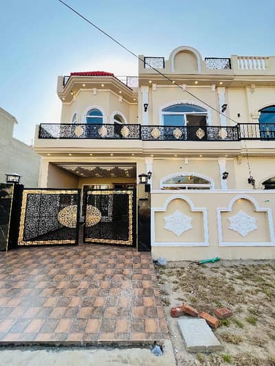 Buch Villas 5 Marla House Hamid Block Near To Park Ideal Location