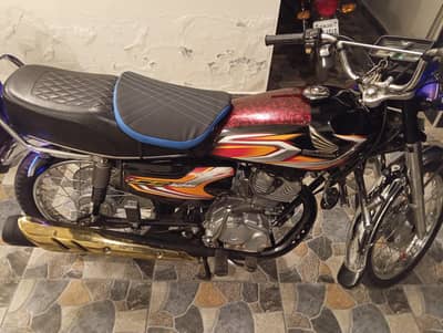 Honda CG 125 Black, 2022.