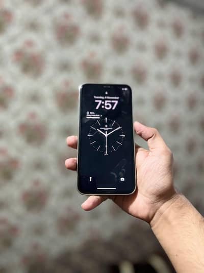 iPhone XR Convert iphone 16 pro max factory unlock