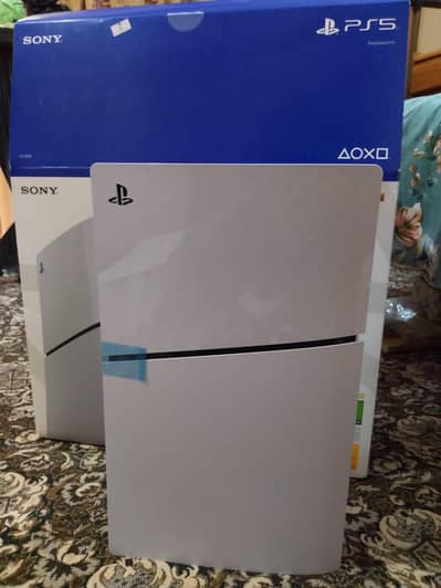Sony PlayStation PS5 slim 1TB Disk edition with 2 controler full box