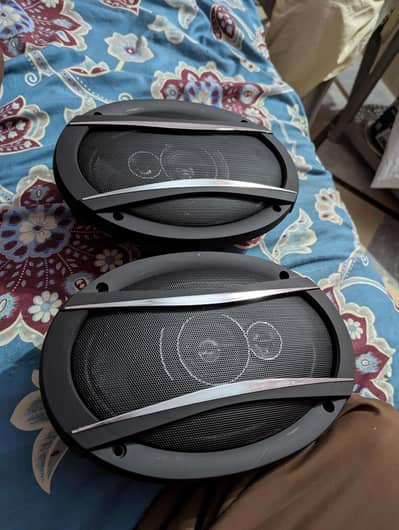 new Rear pioneer speakers for car