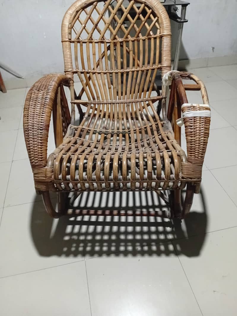 پیچھے بیک سے ڈیمج ہے 2