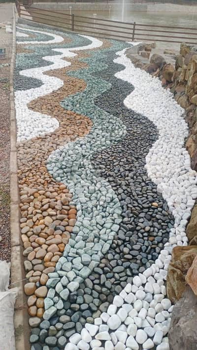 RiverHigh-quality natural river stones
