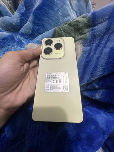 Infinix mobile hot 40 8 256 gb bilkul Okhy hai mobile with box