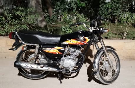 Honda CG 125 first owner Karachi number:0330/8439/687