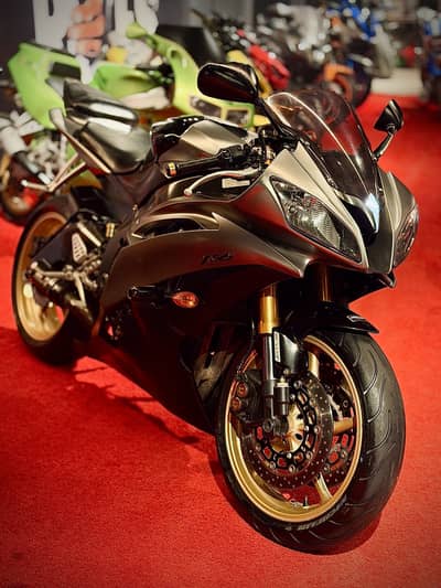 Yamaha YZF R6 600cc 2010/11