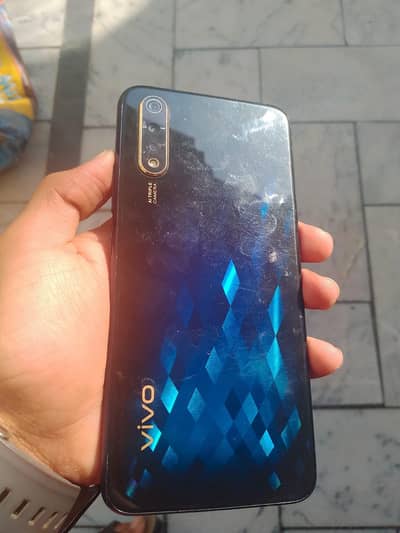 vivo s1 lush condition , In display finger print,with box and charger