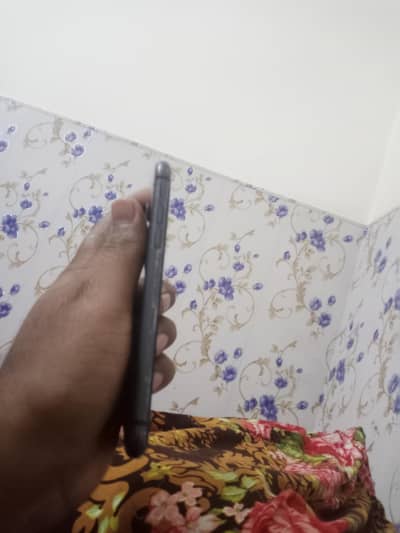 iphone 11 64GB non Pta waterpack