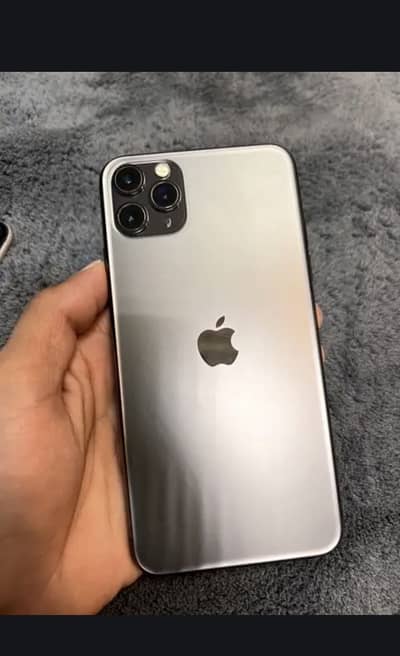 iPhone 11 pro max water pack exchange posibal pta phone