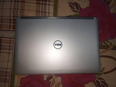 Dell i7 4th gen laptop latitude e7240 8gb ram 256gb SSD good condition