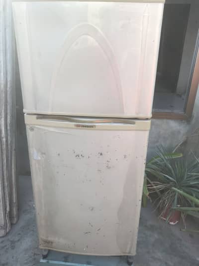Fridge for sale condition 10/7